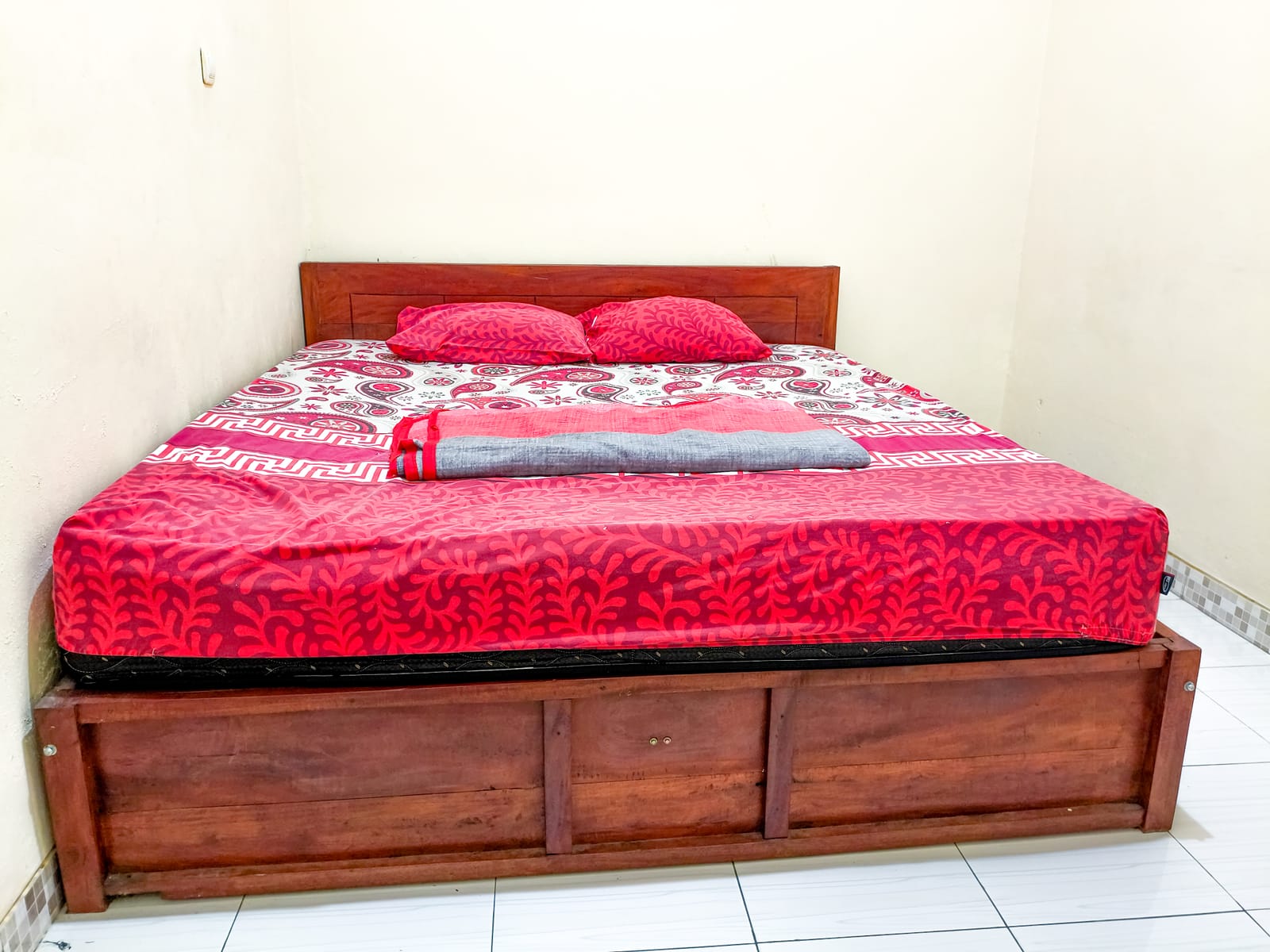 Kamar Standar Single